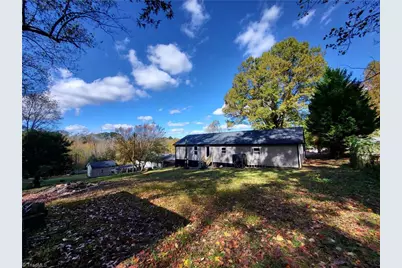 9238 Glen Cross Drive, Kernersville, NC 27284 - Photo 9