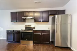 3960 Foliage Dr, Winston-Salem, NC 27101 - Photo 5