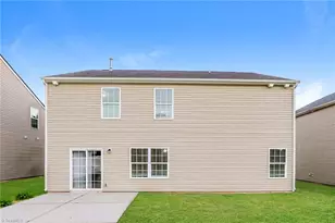 3960 Foliage Dr, Winston-Salem, NC 27101 - Photo 15