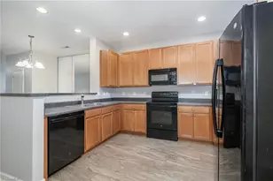 660 Friendway Rd, Greensboro, NC 27410 - Photo 9