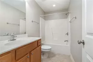 660 Friendway Rd, Greensboro, NC 27410 - Photo 17