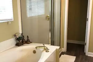 6300 High View Rd, Greensboro, NC 27410 - Photo 27