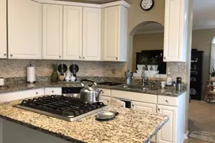 6300 High View Rd, Greensboro, NC 27410 - Photo 9