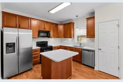 4431 Baylor Street, Greensboro, NC 27455 - Photo 9