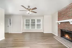 7 Queenanne Ct, Greensboro, NC 27406 - Photo 5