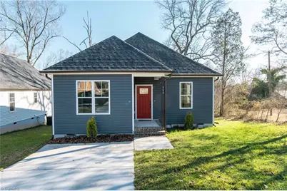 909 Franklin Street, Thomasville, NC 27360 - Photo 1