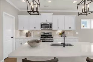 1713 Creekline Dr, Kernersville, NC 27284 - Photo 9