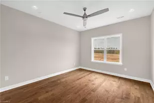 1715 Creekline Dr, Kernersville, NC 27284 - Photo 17