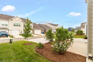 1712 Creekline Dr, Kernersville, NC 27284 - Photo 29