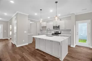 1712 Creekline Dr, Kernersville, NC 27284 - Photo 13