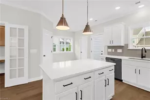 1714 Creekline Dr, Kernersville, NC 27284 - Photo 17