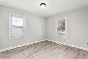 2026 Pine Bluff St, Greensboro, NC 27403 - Photo 25