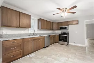 2026 Pine Bluff St, Greensboro, NC 27403 - Photo 9