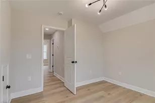 2102 Linda Jones Ave, Greensboro, NC 27401 - Photo 13