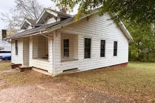 249 Broad St, Lexington, NC 27295 - Photo 1