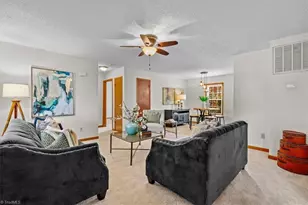 206 Lee St, Jamestown, NC 27282 - Photo 5