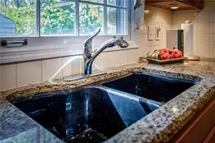 4314 Ivanhoe Pl, Charlotte, NC 28205 - Photo 9