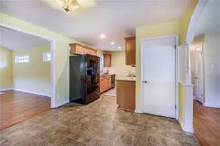 4314 Ivanhoe Pl, Charlotte, NC 28205 - Photo 5