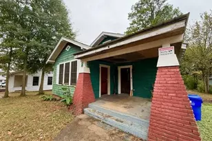 248 Broad St, Lexington, NC 27295 - Photo 1