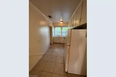 1425 Academy Street #Up, Winston-Salem, NC 27103 - Photo 5