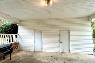 240 Oakcrest Dr, Madison, NC 27025 - Photo 23