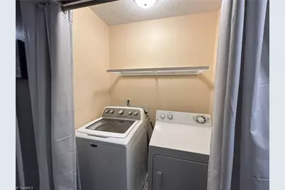 240 Oakcrest Drive, Madison, NC 27025 - Photo 15