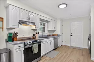 1224 S Skyview Dr, Mebane, NC 27302 - Photo 9