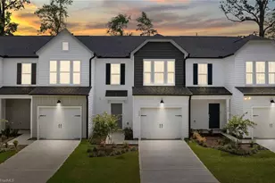 900 Plum Creek Pl, Greensboro, NC 27405 - Photo 17