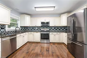 2705 Bethel Ct, Winston-Salem, NC 27127 - Photo 9