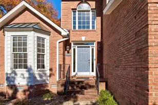 4714 Clifton Park Dr, Jamestown, NC 27282 - Photo 9