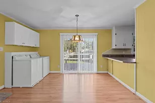 3709 April Ln, Greensboro, NC 27405 - Photo 13