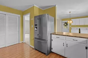 3709 April Ln, Greensboro, NC 27405 - Photo 17