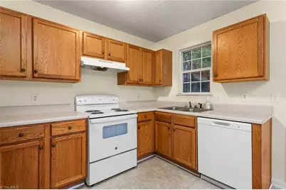 930 Fifth Street S, Mebane, NC 27302 - Photo 9