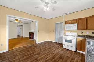 3281 Vance Street Extension, Reidsville, NC 27320 - Photo 17