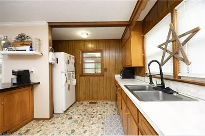 612 N Carr Street, Mebane, NC 27302 - Photo 11