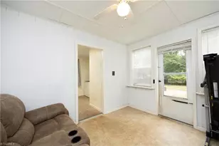 612 N Carr St, Mebane, NC 27302 - Photo 19