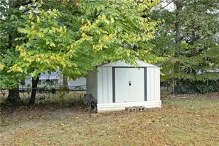 612 N Carr St, Mebane, NC 27302 - Photo 29