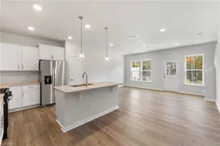 1504 Allegheny River St, Greensboro, NC 27405 - Photo 5