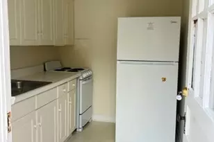 611 Maple Ave, Reidsville, NC 27320 - Photo 3