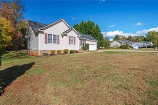 7107 Stoney Acres Ct, Gibsonville, NC 27249 - Photo 39