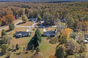 7107 Stoney Acres Ct, Gibsonville, NC 27249 - Photo 5