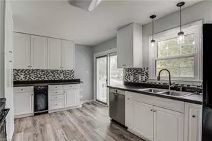 8140 Vance Rd, Kernersville, NC 27284 - Photo 7