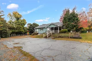 3842 Country Club Rd, Winston-Salem, NC 27104 - Photo 3