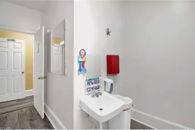 3842 Country Club Road, Winston-Salem, NC 27104 - Photo 21