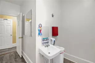 3842 Country Club Rd, Winston-Salem, NC 27104 - Photo 21