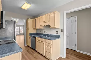 105 Gordon Terrace Rd, Kernersville, NC 27284 - Photo 7