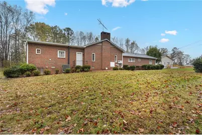 658 N Minton Road, Wilkesboro, NC 28697 - Photo 5