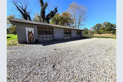 1308 Nc Highway 65 W, Walnut Cove, NC 27052 - Photo 33