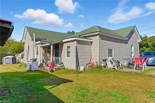 611 Riverside Dr, Eden, NC 27288 - Photo 15