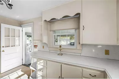 934 Horneytown Road, High Point, NC 27265 - Photo 13